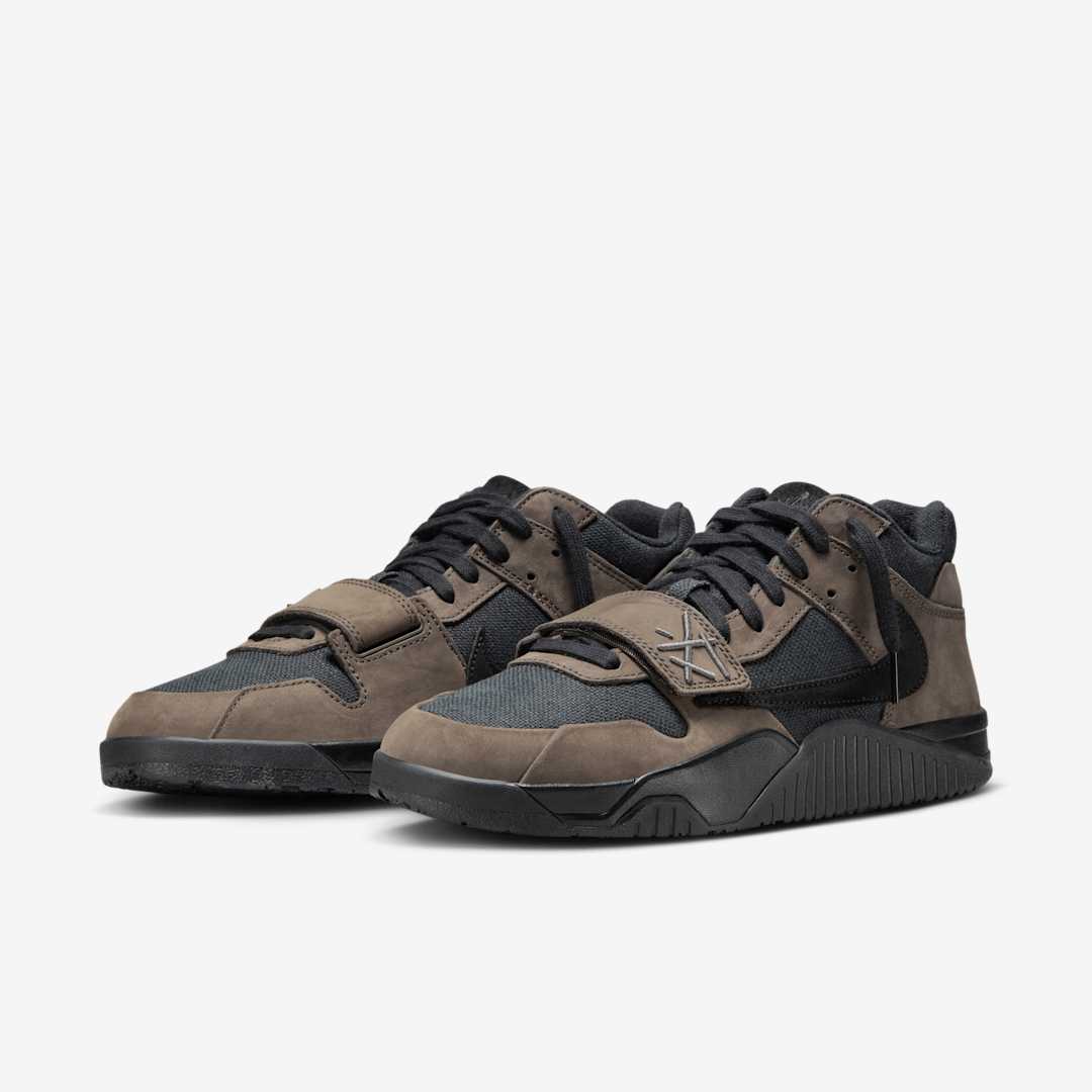 travis-scott-jordan-jumpman-jack-dark-mocha-fz8117-204-01