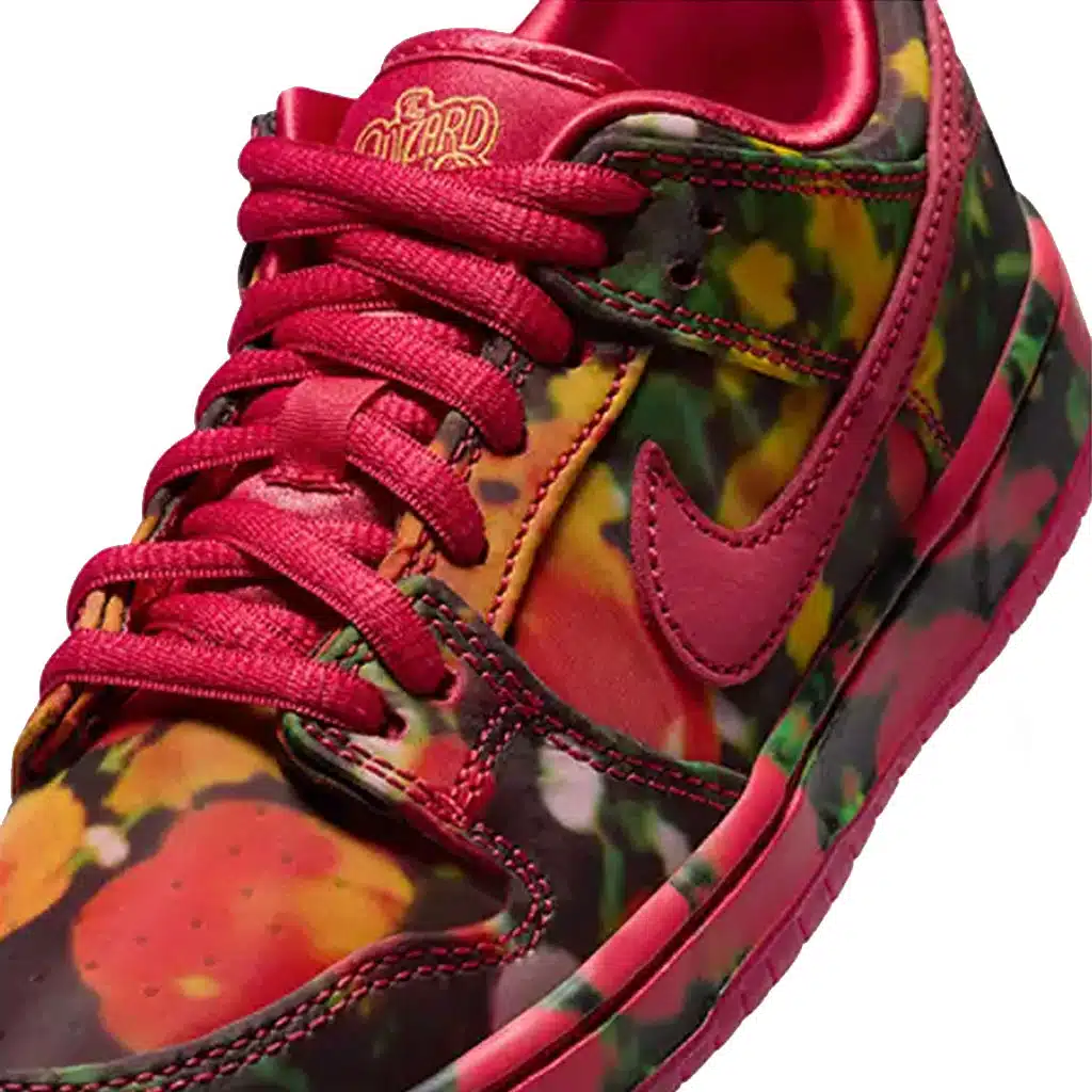 the-wizard-of-oz-x-nike-sb-dunk-low-red-fz1291-600-2.jpg